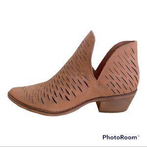 Steve Madden Leather Arowe Western Ankle Booties 7.5